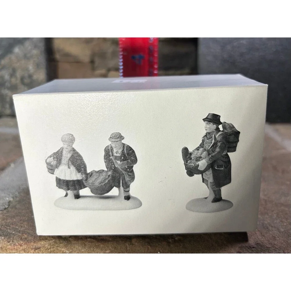 Dept 56 Buying Bakers Bread #5619-7 box